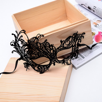 Chic Lace Party Eye Mask